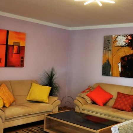 Tolle, Gemutliche, Voll Moblierte 3 Zimmer Wohnung. بادن بادن المظهر الخارجي الصورة