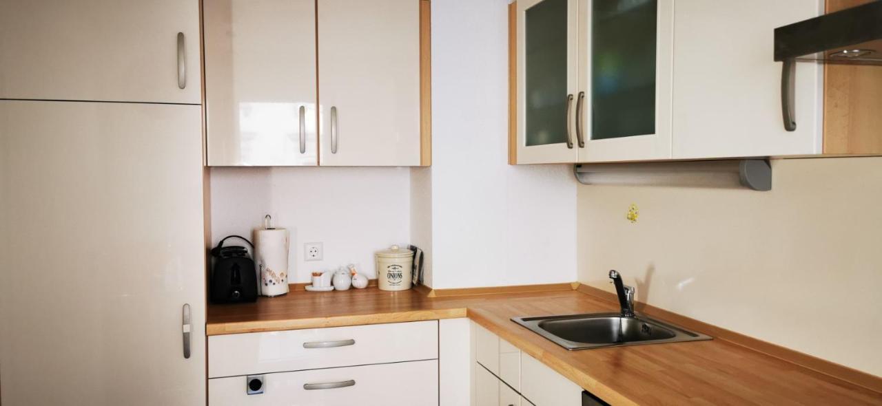 Tolle, Gemutliche, Voll Moblierte 3 Zimmer Wohnung. بادن بادن المظهر الخارجي الصورة