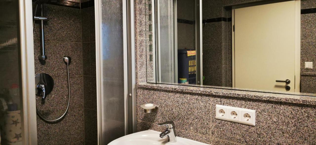 Tolle, Gemutliche, Voll Moblierte 3 Zimmer Wohnung. بادن بادن المظهر الخارجي الصورة