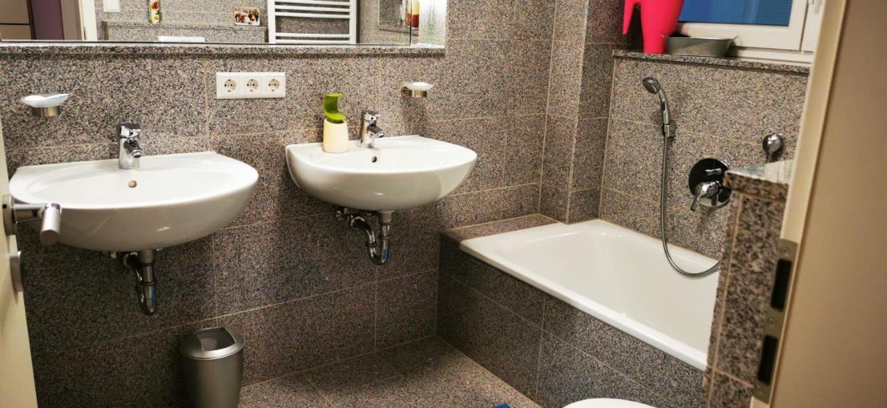 Tolle, Gemutliche, Voll Moblierte 3 Zimmer Wohnung. بادن بادن المظهر الخارجي الصورة